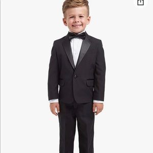 Nautica 4 pc tux for toddler, size 4.